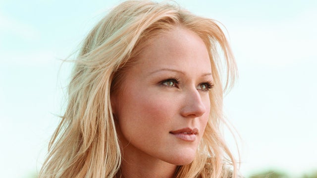 jewel-main-photo-2.jpg 