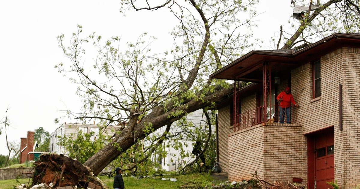 Tree falls on car in Pennsylvania, killing two kids CBS News