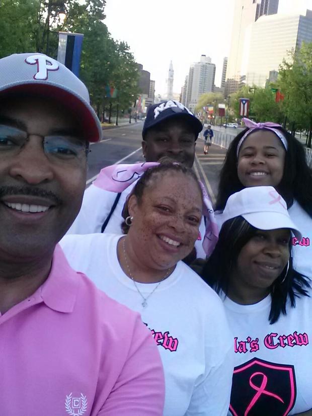 ukee-washington-with-women-at-the-2014-race-for-the-cure.jpg 