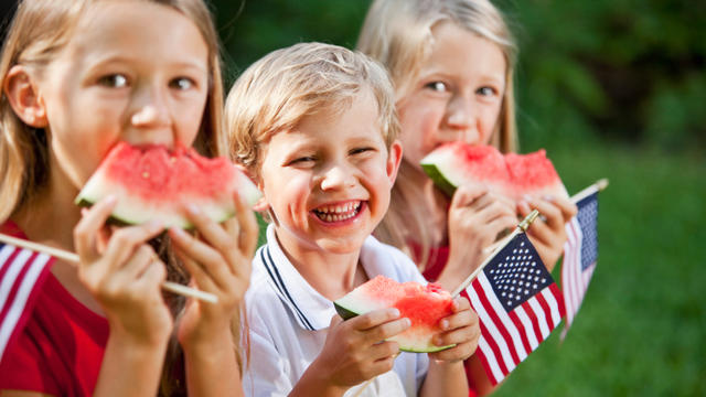 fourth-of-july-memorial-day-picnic-watermellon.jpg 