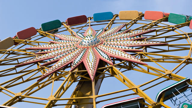 carnival-ferris-wheel.jpg 