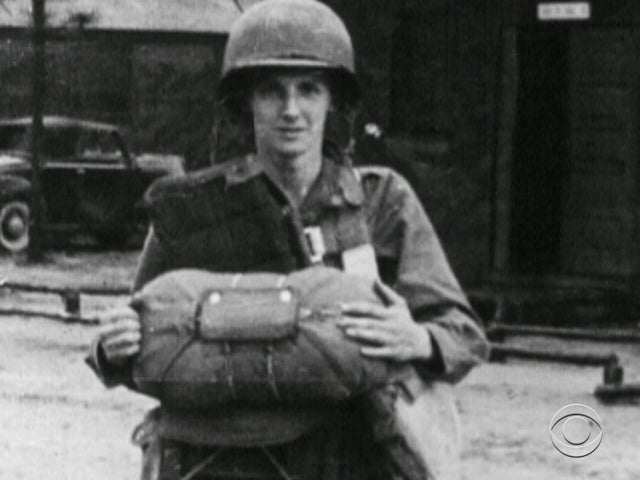93yearold WWII vet to parachute into Normandy again CBS News