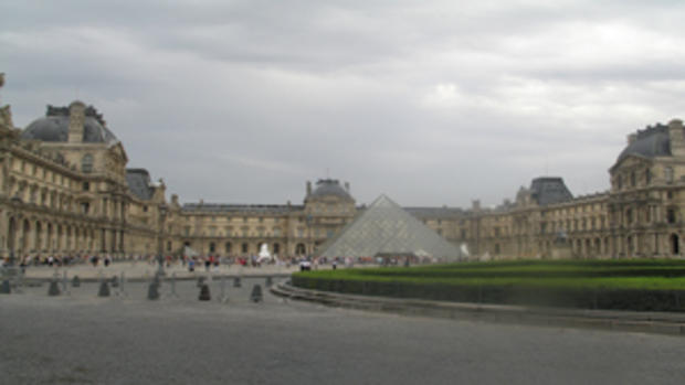 Louvre (Credit, Randy Yagi) 