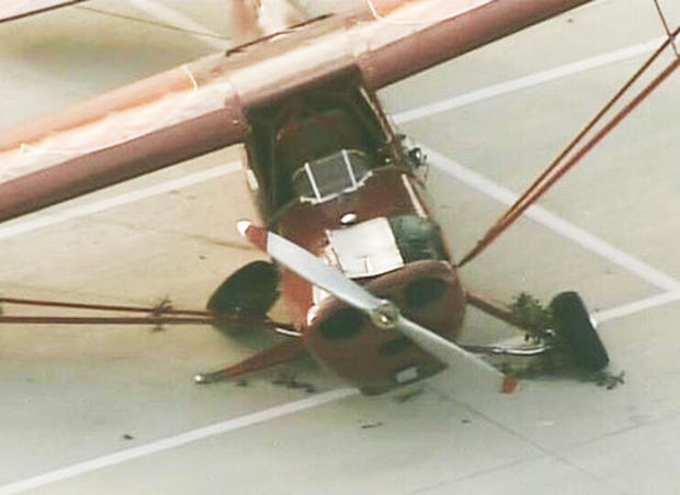 houston-emergency-landing-khou-closeup.jpg 