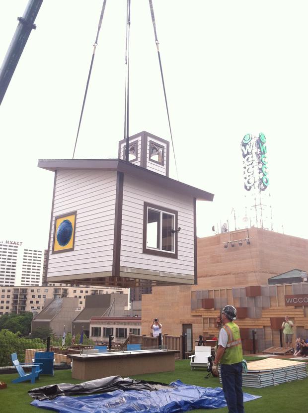make-a-wish-playhouse-craned-off-e28098cco-rooftop.jpg 