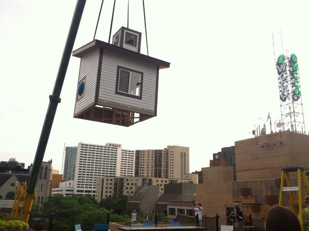 make-a-wish-playhouse-craned-off-e28098cco-rooftop-2.jpg 