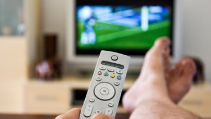 watching-tv-istock000006802363xsmall424x318.jpg 