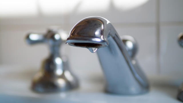 water-faucet-dripping.jpg 