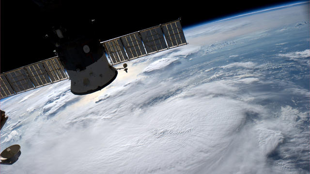 tropical-storm-arthur-from-space.jpg 