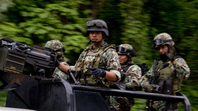 mexico soldiers army generic 