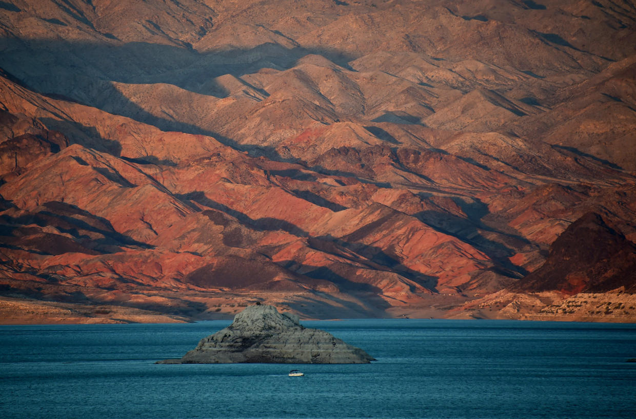 The Shrinking Lake Lake Mead At Historic Lows