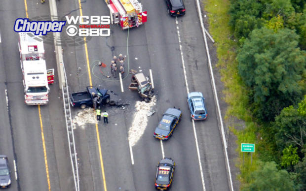 a-crash-on-the-new-york-state-thruway-in-rockland-county-on-aug-12-2014-credit-tom-kaminskiwcbs-880-6.jpg 