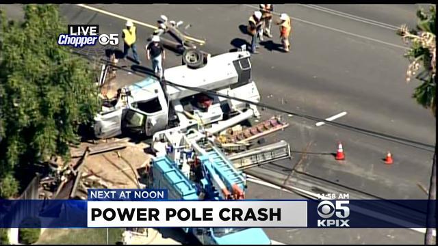 power-pole-crash.jpg 