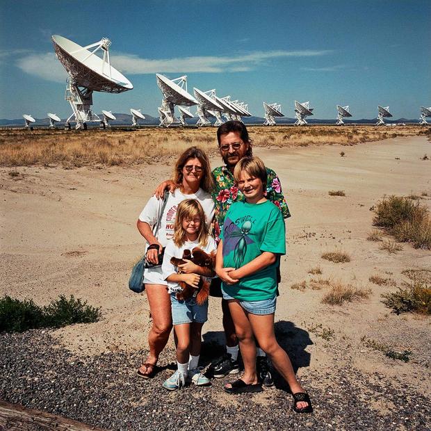 family-at-very-large-array-telescopes-nm-20001.jpg 