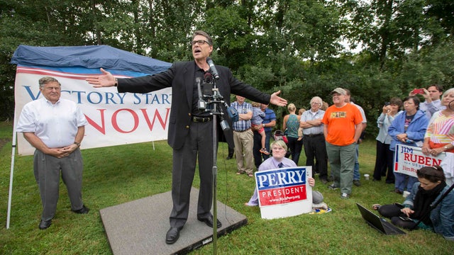 2014-08-23t145320z1574893507gm1ea8n1rhb01rtrmadp3usa-politics-perry.jpg 