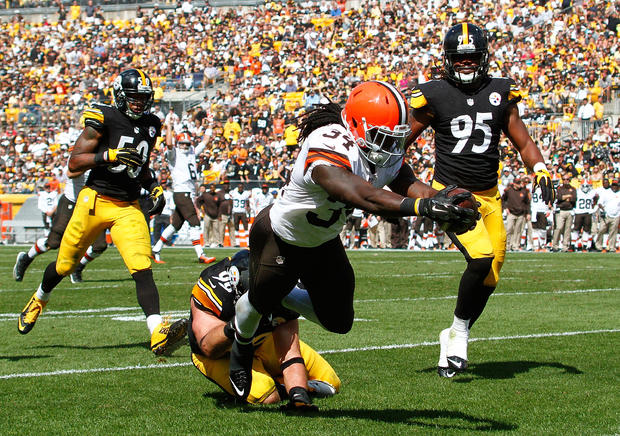 Cleveland Browns v Pittsburgh Steelers 