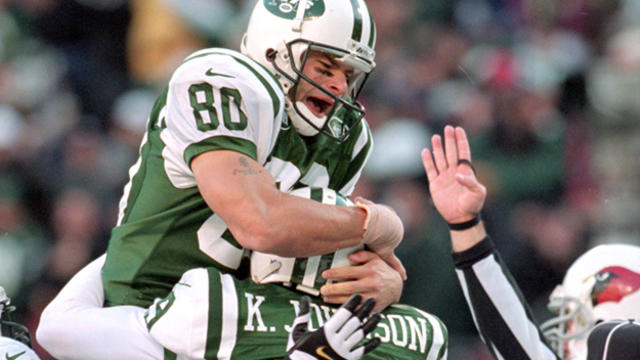 Wayne Chrebet, Being Inducted Into Jets' Ring Of Honor, Thankful For Good  Days After Concussions - CBS New York