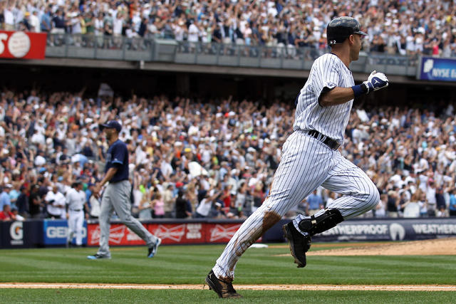 Derek Jeter of the New York Yankees, Dustin Pedroia, Terry Francona News  Photo - Getty Images
