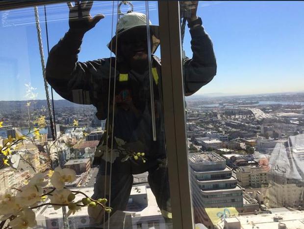window washer rescued 