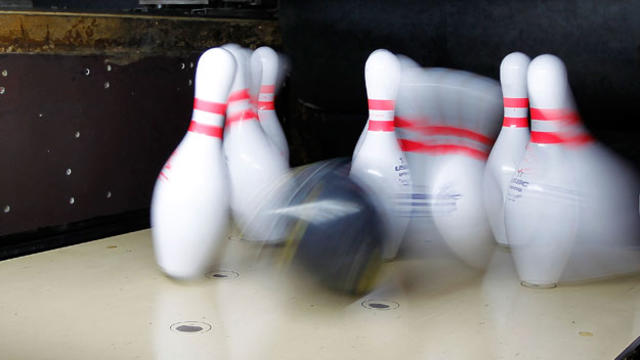 bowling.jpg 