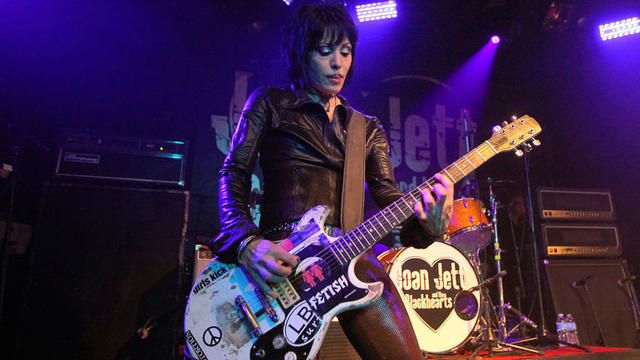 joan-jett-by-mike-lawrie.jpg 