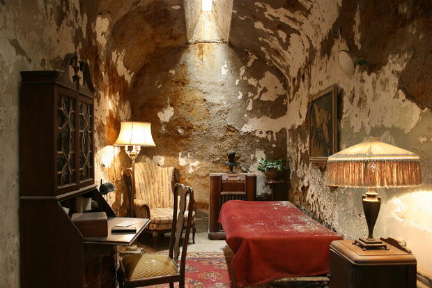 Al-capone-cell  Eastern State Penitentiary 