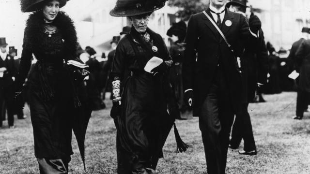 0087-the-black-ascot-1910.jpg 