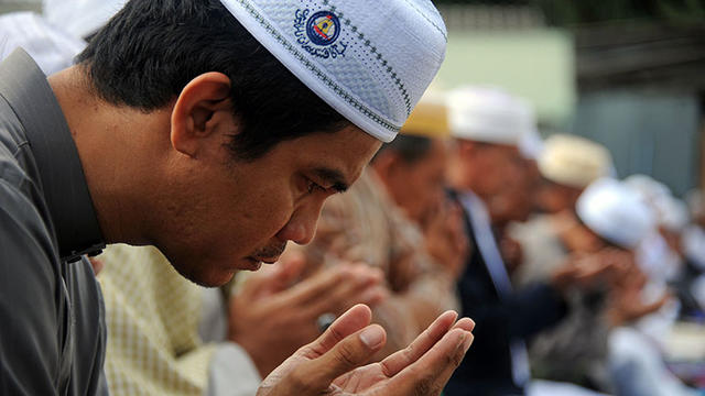 muslim-prayer.jpg 
