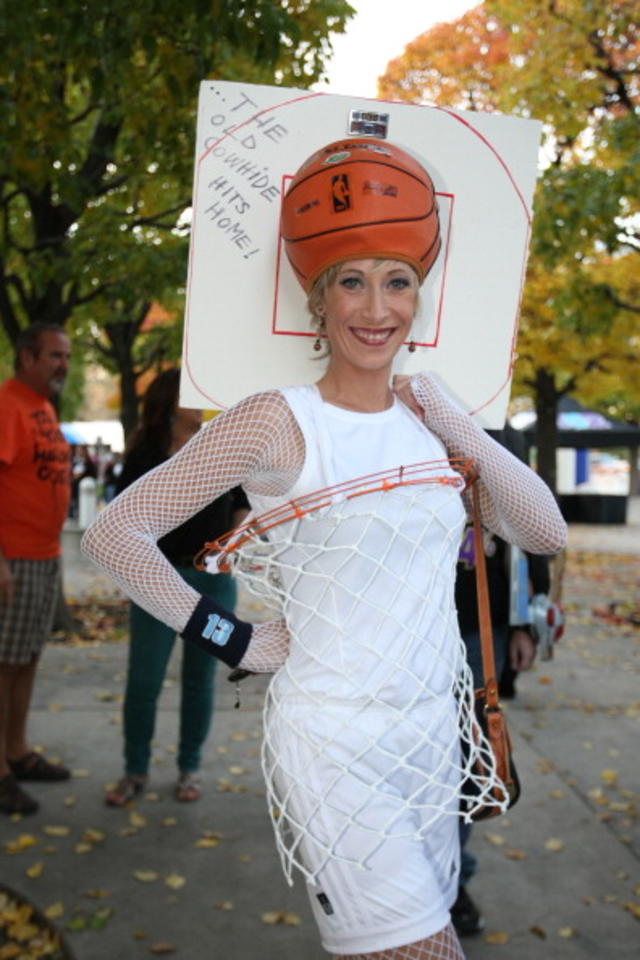 Easy Sports Halloween Costumes - CBS Baltimore