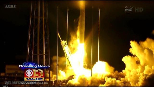nasa-rocket-explosion.jpg 