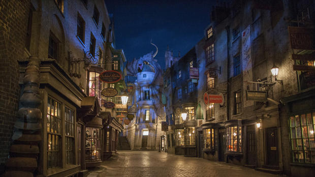 The Wizarding World Of Harry Potter Diagon Alley At Universal Orlando Resort - Day 2 