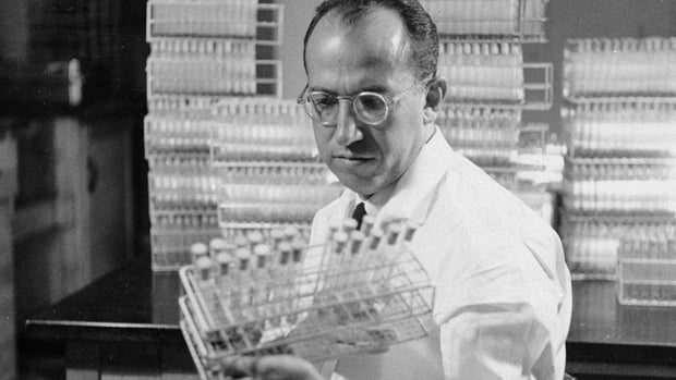 salk-polio-vaccine-lab-620w.jpg 