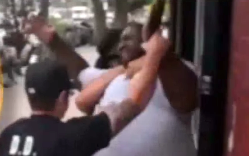 chokehold1.png 