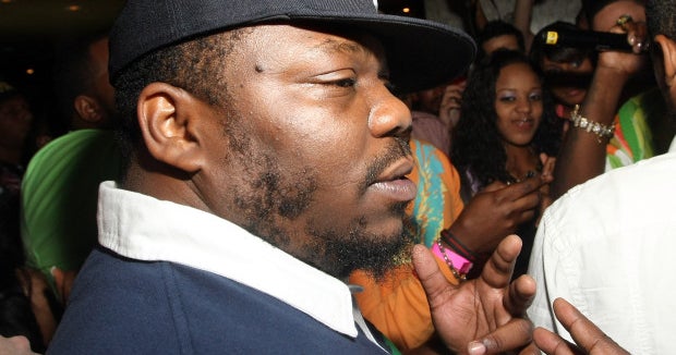 Rapper Beanie Sigel shot at home, police say - CBS News