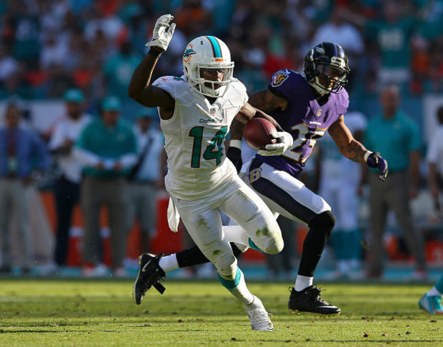 jarvis-landry-catches-a-pass-in-the-second-half-photo-by-mike-ehrmanngetty-images.jpg 