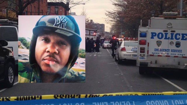 Ismaaiyl Brinsley cops shot 