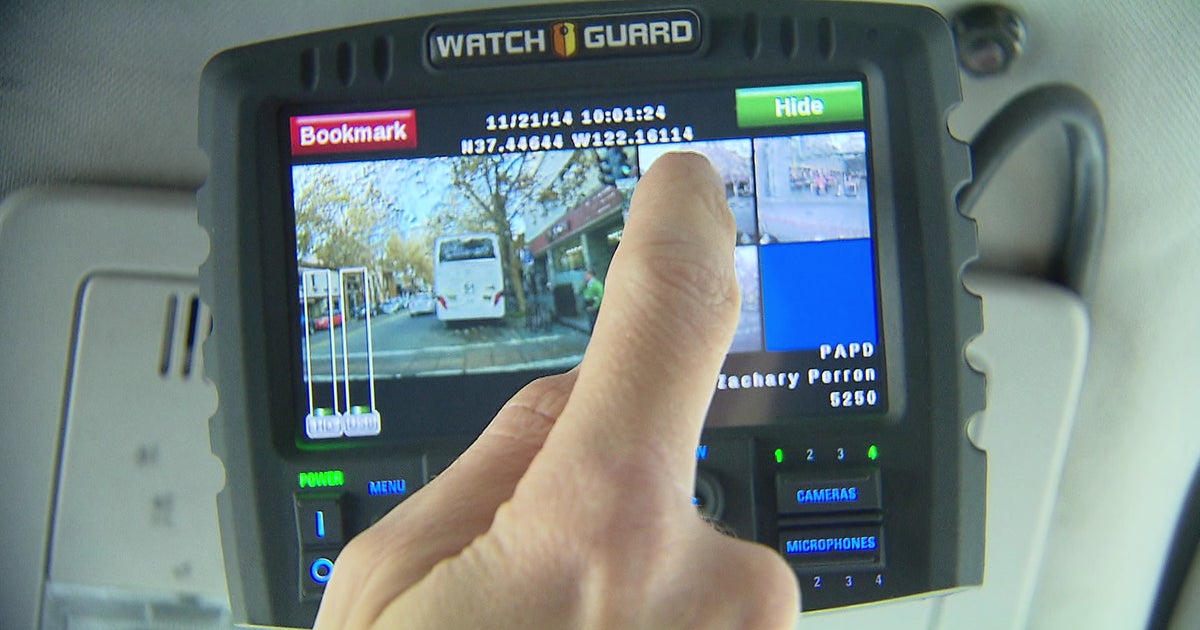 New technology allows police cruisers to record nearly everything - CBS ...