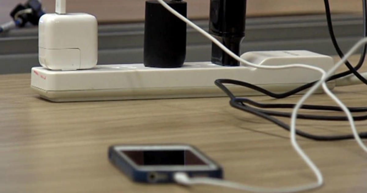 No Outlet, No Problem: This New Technology Could Power Your Gadgets  Wirelessly, Innovation