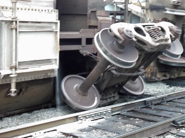uniontown_train_derailment2.jpg 