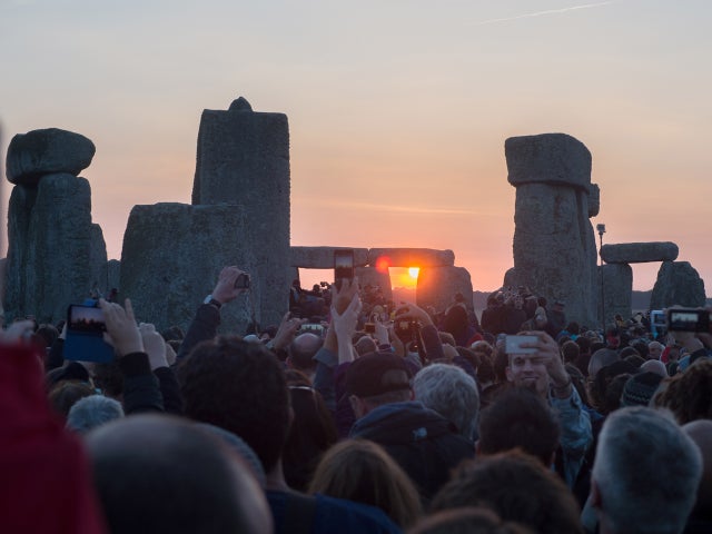 stonehenge-450970914.jpg