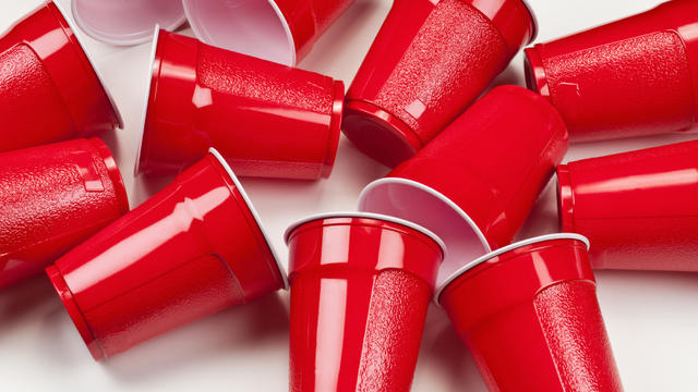 red-party-cups.jpg 