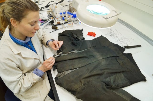 nzaht-conservator-stefanie-white-conserves-jacket-from-hut-point-photo-nzaht-org-web.jpg 