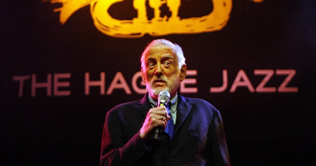Rod McKuen, mega-selling poet and performer, dies at 81 - CBS News