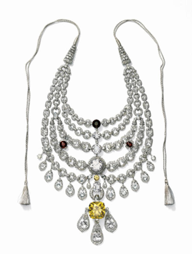 Famous cartier outlet necklace