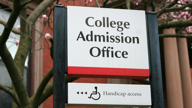 college-admissions-2.jpg 