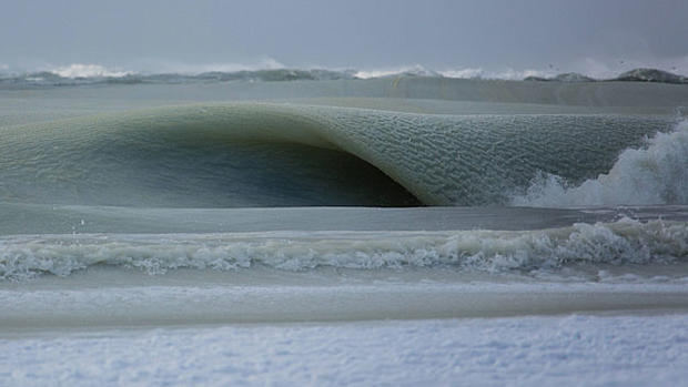 Nearly Frozen Waves 