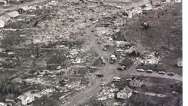 1965-tornado-mounds-view-minnesota-historical-society.jpg 