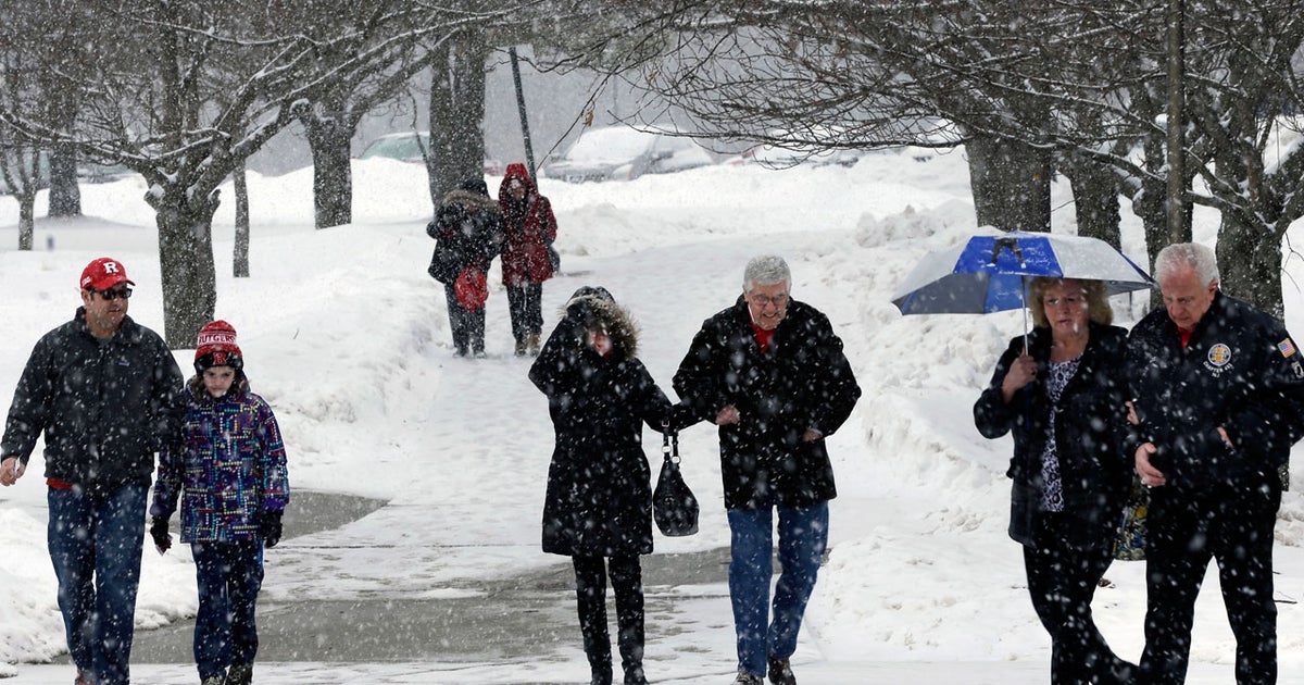As March begins, winter keeps tight grip on much of U.S. - CBS News