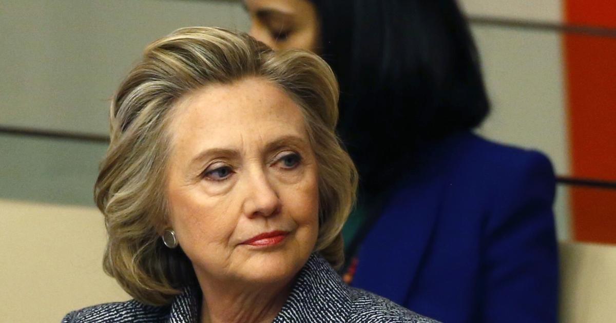 5 Things We Learned About Hillary Clintons Private Emails Cbs News 