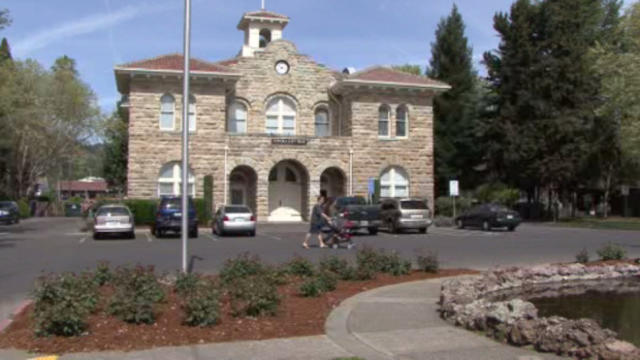 sonoma-city-hall.jpg 